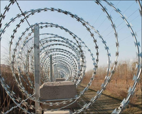 High tensile galvananised steel crossed razor wire concertina expandable coils